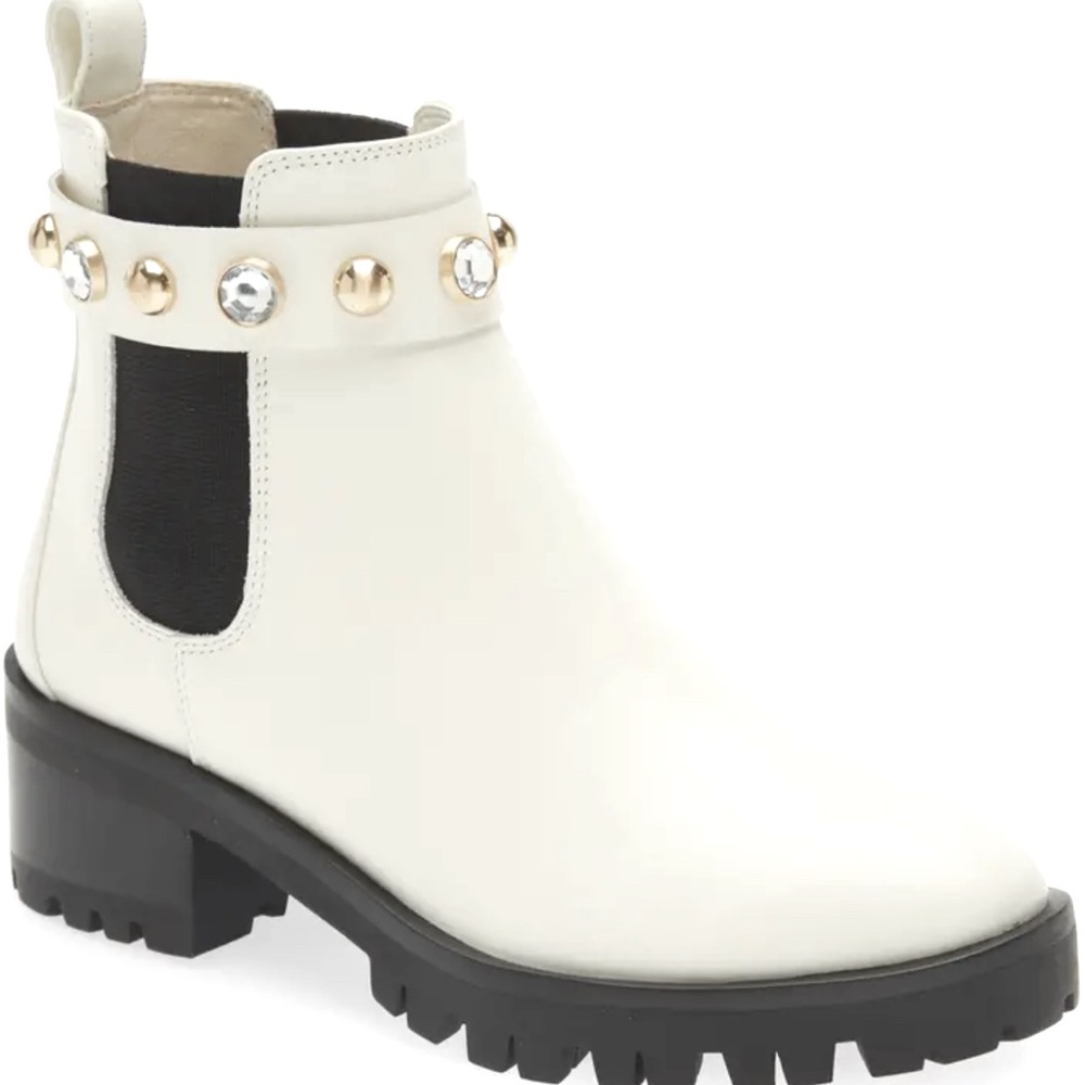 Porshay Lug Sole Bootie (Women) size 7
Karl Lagerfeld Paris